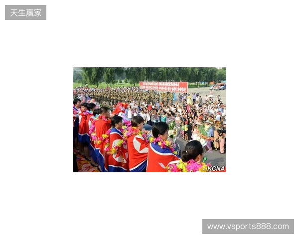 夺得湘超冠军!永州队球员乘坐花车回城,市民夹道欢迎 夺得湘超冠军!永州队球员乘坐花车回城,市民夹道欢迎