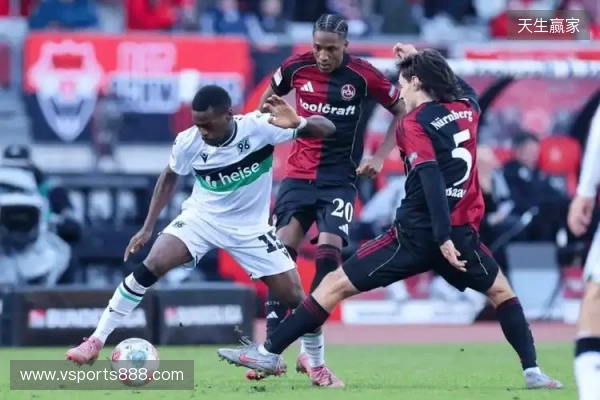 TZ：拜仁考虑回购后腰阿塞科替格雷茨卡，他被称作身体怪兽