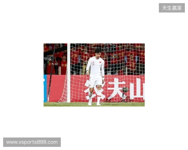 记者：国足抽调9人让安东尼奥无人可用 主力和替补差距就是这么大